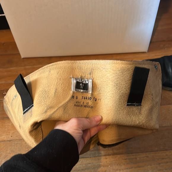 Frye Riding Boots Size 10 B  Pre loved Please view photos for any imperfections - Picture 13 of 16